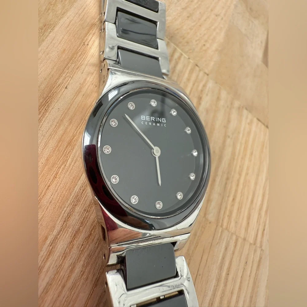 Bering ceramic ladies two tone gray and silver dress watch NEW BATTERY